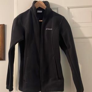 Columbia fleece size small
